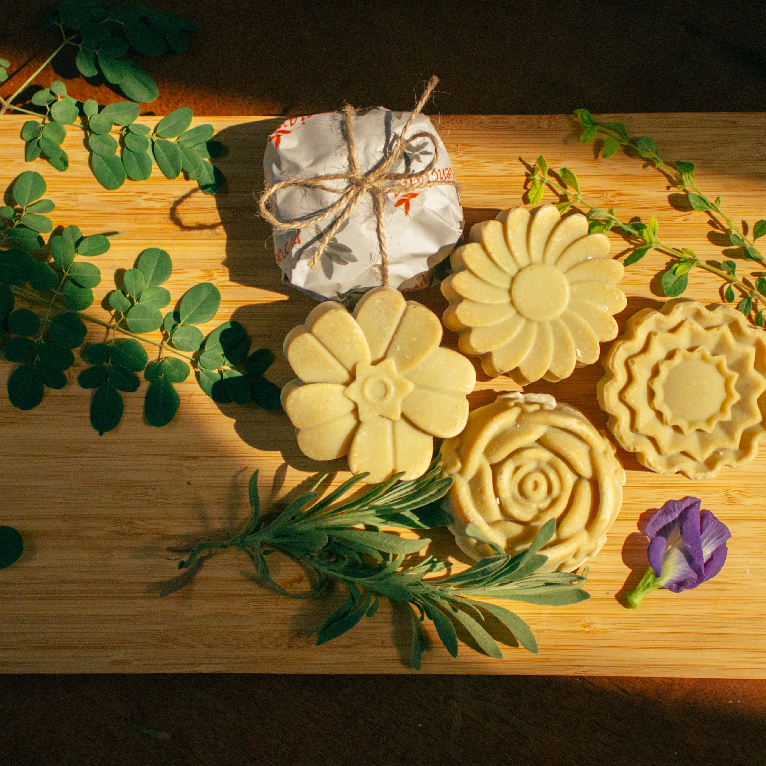 Malunggay Artisanal Soap - Ylang-ylang - Provenciana